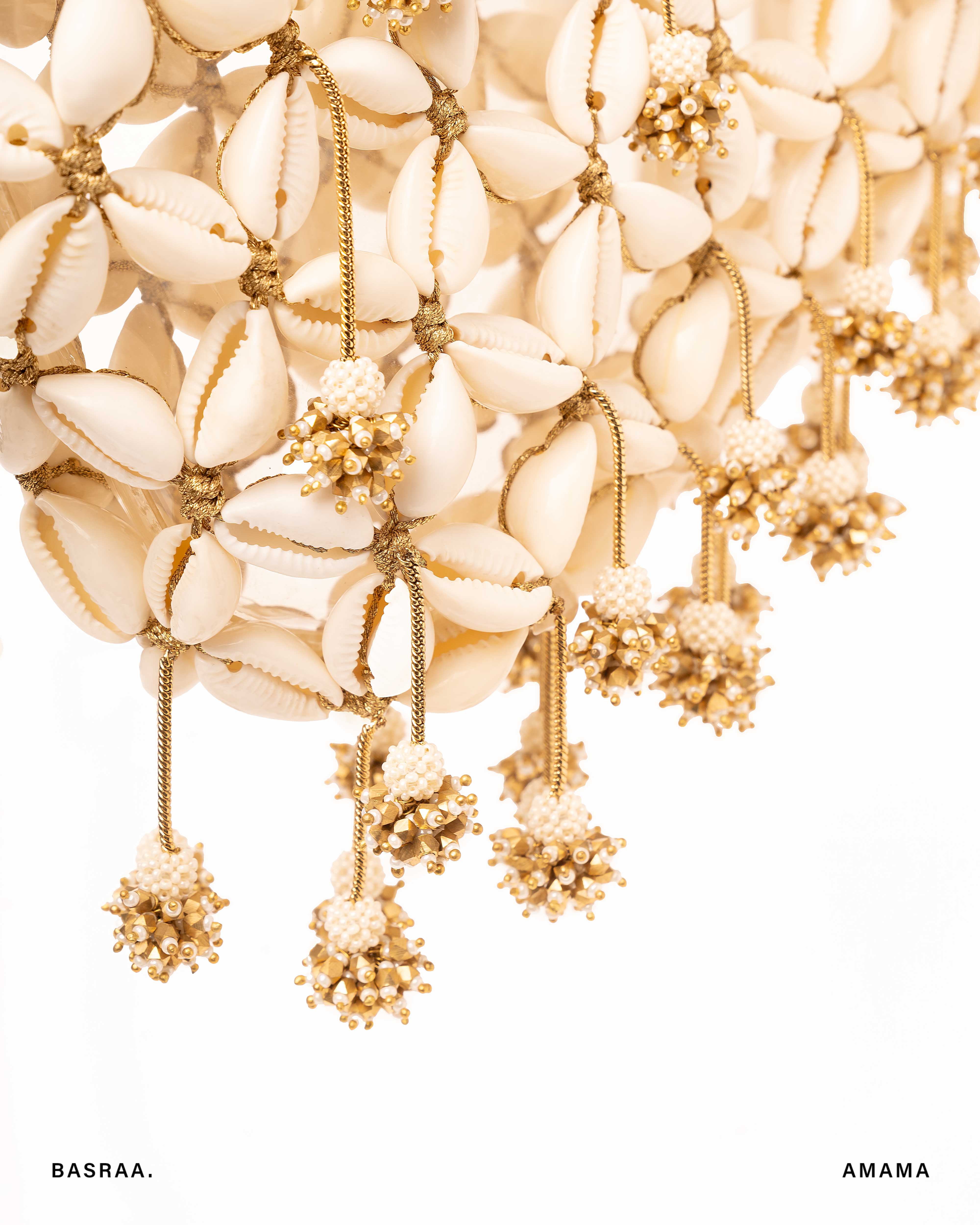 Basra Cowrie Woven Handheld - Image 5