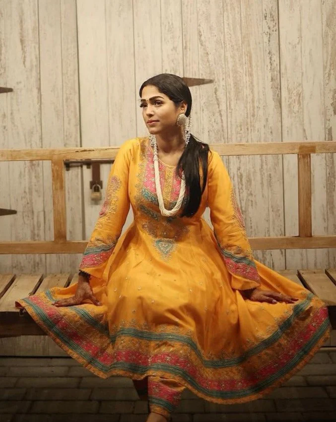 Conoidal Rose Necklace - Image 4