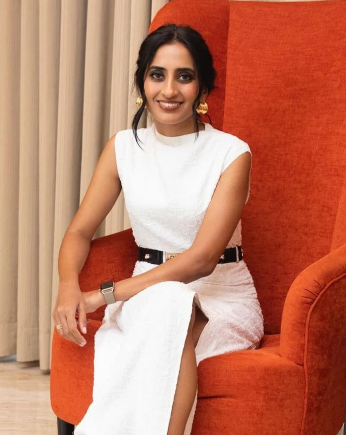 Mini Maxima Studs - Image 7